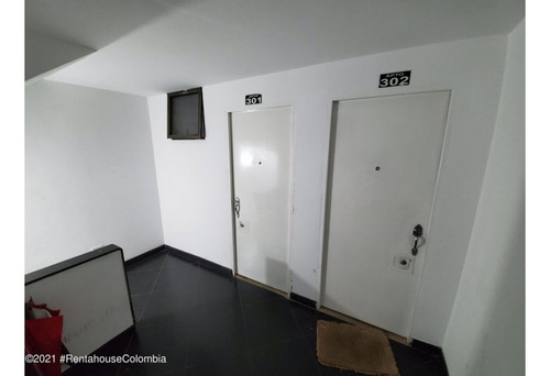 Comercial En Prado Veraniego Rah Co: 25-658
