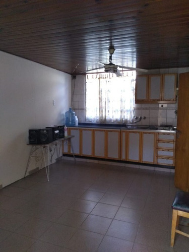 Imagen 9 de 12 de Casa En Venta En Isidro Casanova