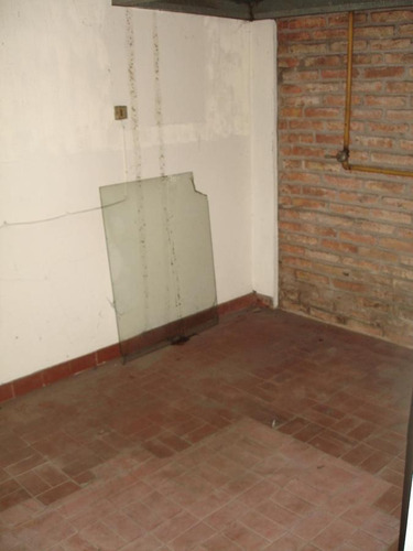 Imagen 25 de 26 de Miro Al 1800 - Flores - Cap Fed - Casa Con Locales En Esquina