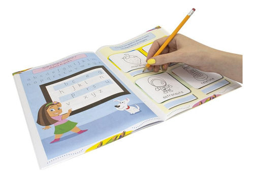 Aprenda em Casa Treinando a escrita: Letras Minúsculas, de © Todolivro Ltda.. Editorial Brasileitura, capa mole em português, 2022
