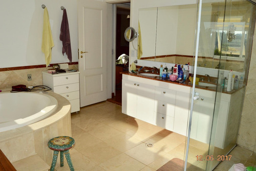 Casa Com 4 Dormitórios, 800 M² - Venda Por R$ 5.900.000,00 Ou Aluguel Por R$ 25.000,00/mês - Vila De São Fernando - Cotia/sp - Ca6156