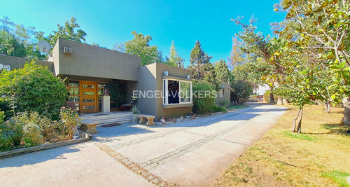 Casa De Un Piso En Condominio Las Brisas De Chicureo