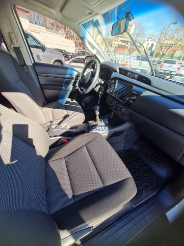 Imagen 14 de 16 de Toyota Hilux Dx 4x2 2021