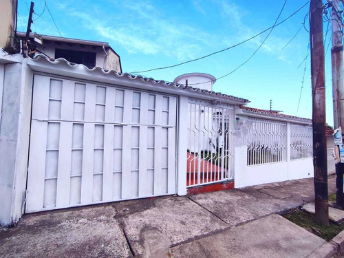 Imagen 2 de 10 de Casa En Venta En San Cristóbal. Pueblo Nuevo