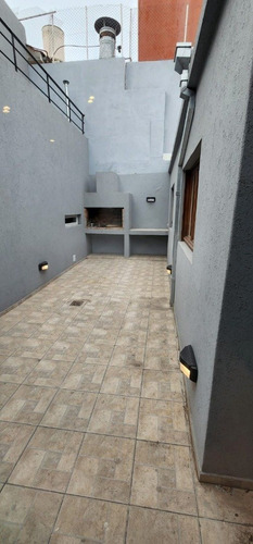 Imagen 6 de 9 de Ph De 3 Ambientes Con Patio Y Cochera Doble En Peña E Italia