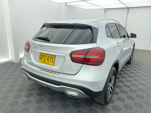 Imagen 10 de 25 de Mercedes Benz Gla 200 2020