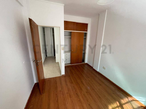 Imagen 15 de 23 de Departamento Pb Con Patio Y Cochera De 1 Dormitorio