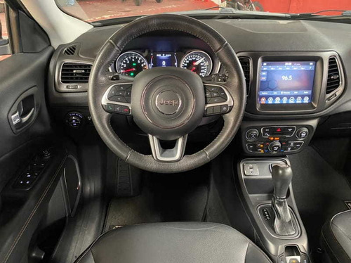Imagem 8 de 15 de Jeep Compass Longitude 2.0 Flex Aut 2018