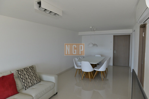 Imagen 3 de 30 de Apartamento De 3 Dormitorios Frente Al Mar Fotos Del Departamento