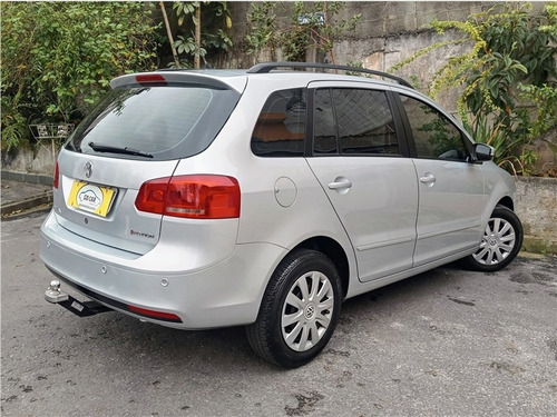 Imagem 4 de 14 de Volkswagen Spacefox 1.6 Mi Trend 8v Flex 4p Automatizado