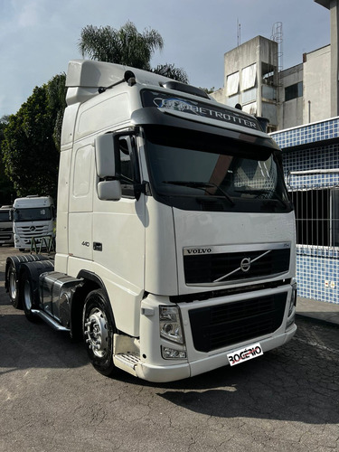 Volvo Fh 440 6x2 Globetrotter - Ano 2011 - Rogério Caminhões