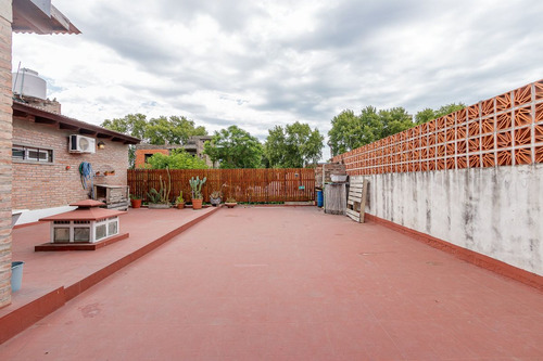 Casa En Venta Planta Alta - Barrio Saladillo