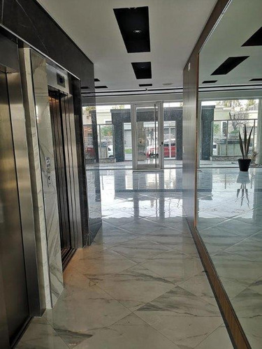 Imagen 2 de 16 de Departamento En Venta En Remedios De Escalada Oeste