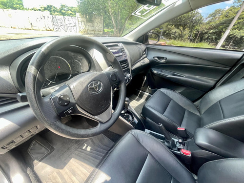Toyota Yaris Sedán 1.5 Xl 16v Cvt 4p