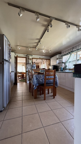 Casa En Venta De 4 Dorm. En Paine