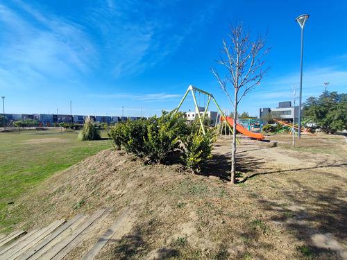 Lote Docta Avenida Frente Al Parque 600m2