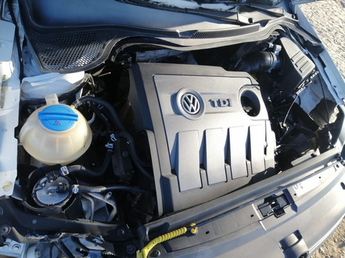 Imagen 10 de 14 de Volkswagen Vento Tdi 2014 Por Partes