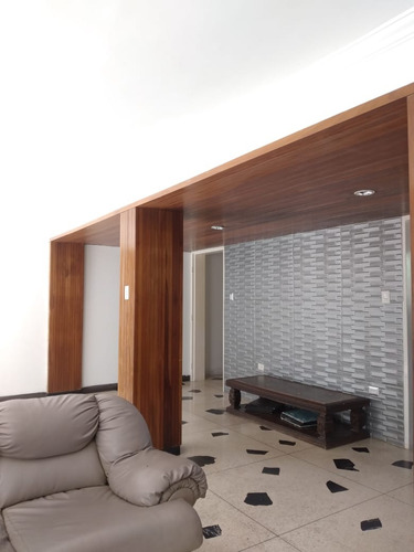 Se Vende Casa En San Bernardino 380m2 T - 760m2 C