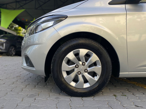 Chevrolet Onix HATCH LT 1.0 8V FlexPower 5p Mec.