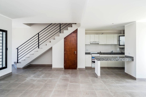 Imagen 20 de 30 de Duplex A Estrenar Venta Via Aurelia 3 Dorm