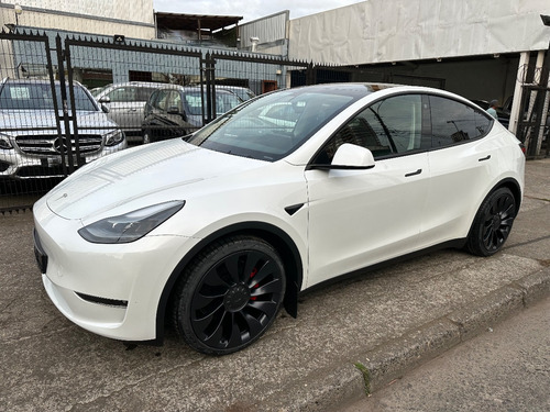 Tesla Model Y Performance Aleman