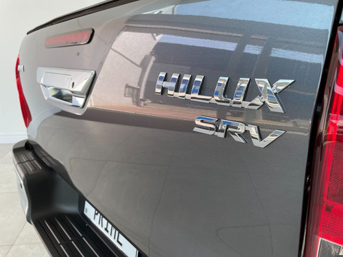 Imagem 7 de 15 de Toyota Hilux 2.8 Srv 4x4 Cd 16v