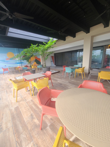 Plaza Comercial Corporativo Cod. 38534