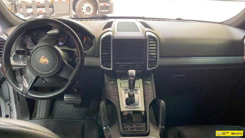 Porsche Cayenne 2011