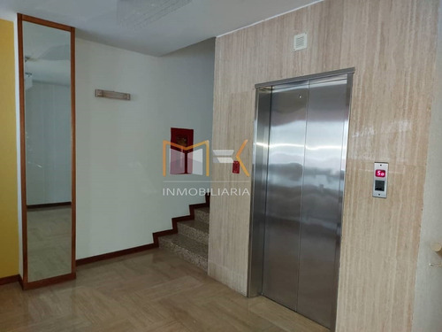 Imagen 20 de 20 de Mk Inmobiliaria Vende Apartamento Urb Las Salias / 04128517764