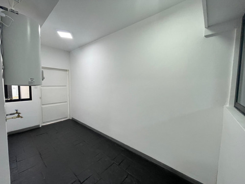 En Venta Casa-quinta En Urbanización Trigal Sur Valencia Estado Carabobo - Venezuela / Emer.
