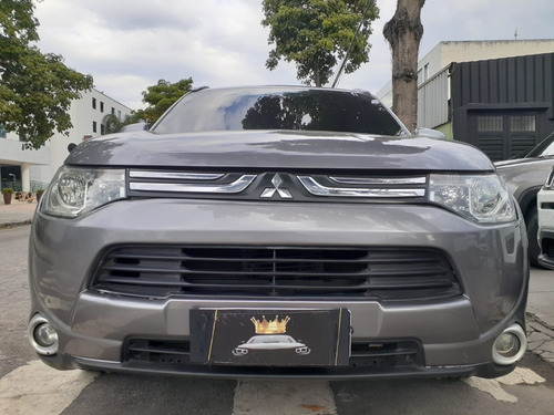 Imagem 3 de 15 de Mitsubishi Outlander