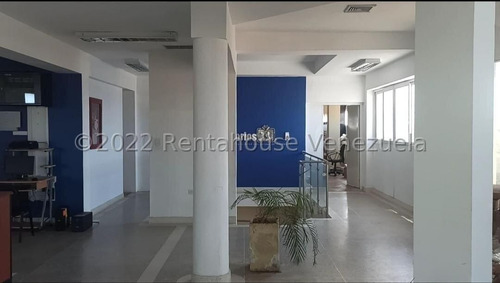 Imagen 4 de 6 de Comercial En Venta Ideal Para Distintos Negocios Ubicado En Punto Fijo