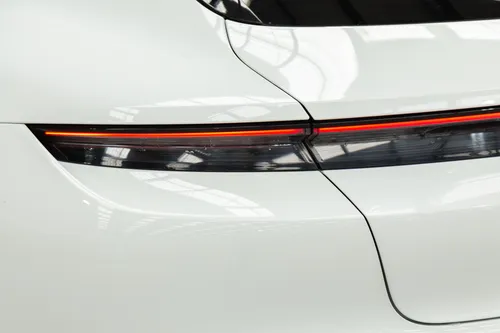 Porsche Taycan 2024