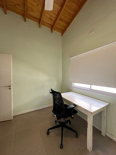 Casa En Venta 4 Ambientes Con Playroom