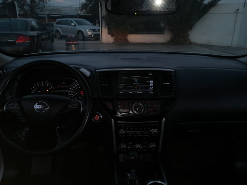 Nissan Pathfinder Advance