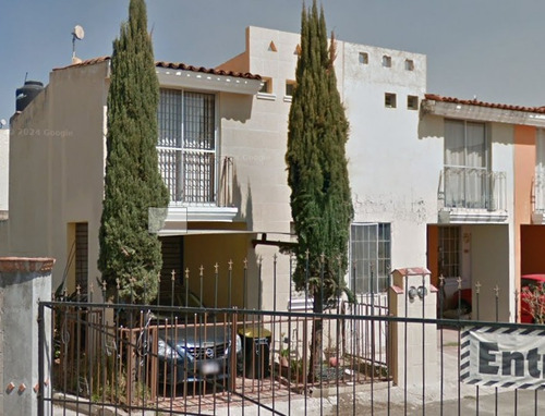 Sk01- Casa En Remate Coto C. Santa Lorena, La Llave, San Pedro Tlaquepaque, Jal. (65% Debajo De Su Valor Comercial, Solo Recursos Propios)