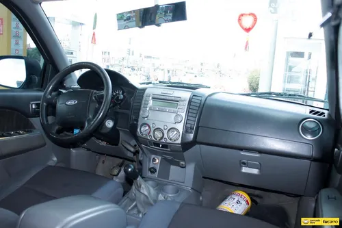 Ford Ranger 2.6 4x4 2011