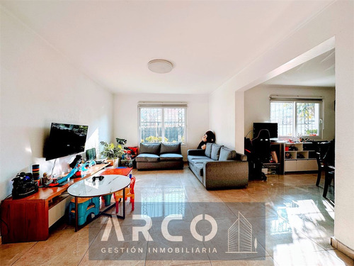 Casa Remodelada 3 Dorm. 313 M2 En José Domingo Cañas. Ñuñoa