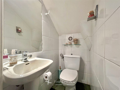 Casa En Arriendo De 5 Dorm. En Lo Barnechea