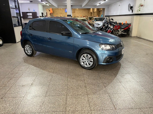 Imagen 8 de 11 de Volkswagen Gol Trend 1.6 Trendline 2017