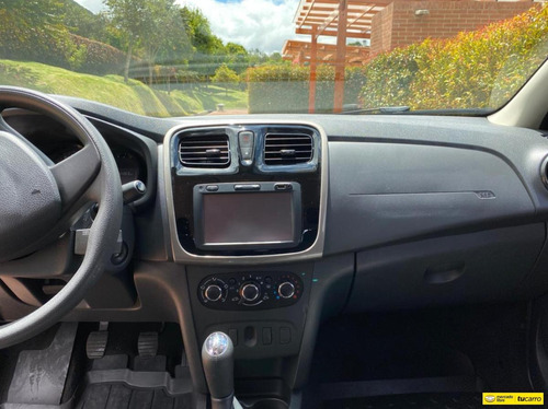 Renault Logan 1.6 Expression / Life +