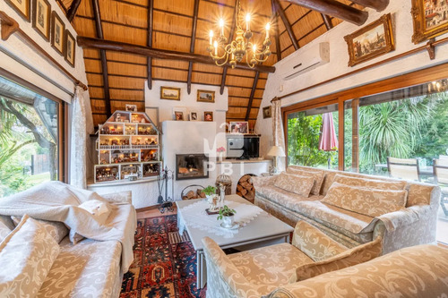 Casa En Venta De 3 Dormitorios - Ref : Pbi14653