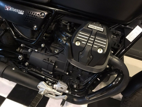 Imagen 17 de 18 de Moto Guzzi 900 V9 Bobber No Ducati 400 800 Icon