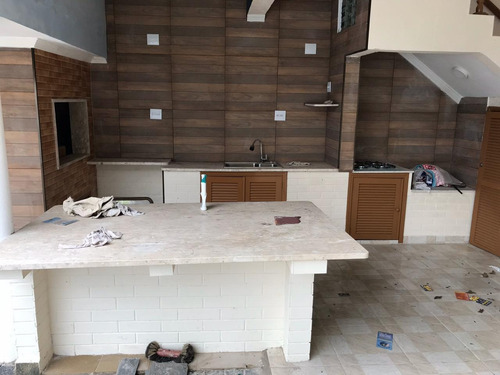 Imagem 12 de 14 de Sobrado Com 4 Quartos,2 Suíte,4 Vagas De Garagem 832