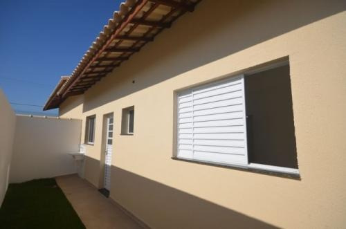 Imagem 3 de 10 de Casa No Grandesp, Lado Praia Com Rua Calçada | 7578