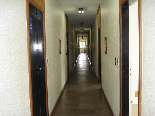 Imagem 3 de 9 de Comercial Para Aluguel, 0 Dormitórios, Glória - Porto Alegre - 122