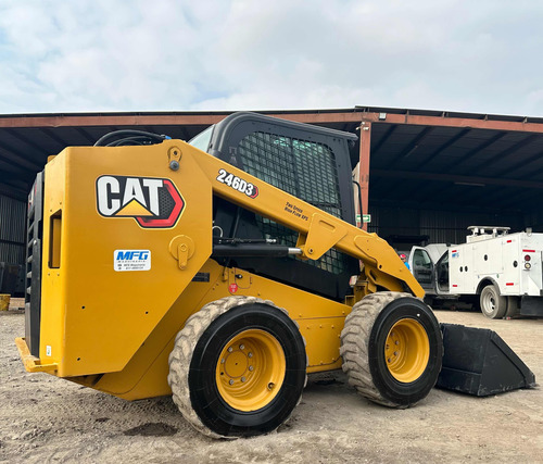 Minicargador Caterpillar 246d3 Alto Flujo