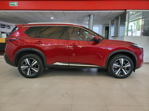 Nissan X-Trail 2.5 Platinum 3 Row Cvt