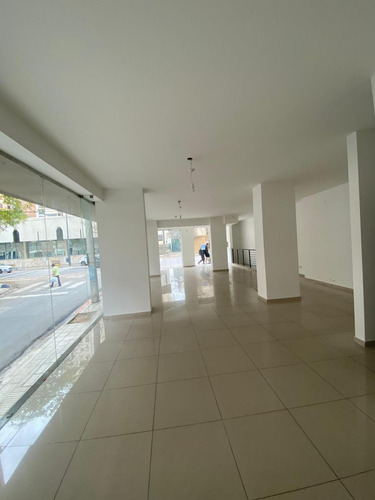 Alquiler| Gran Local Con Subsuelo En Barrio Nueva Córdoba