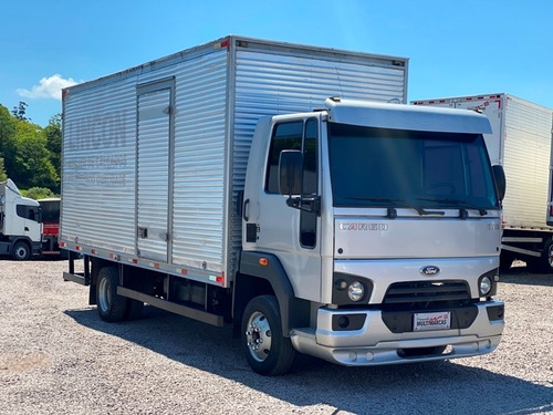 Imagem 3 de 15 de Ford Cargo 816 S - Baú De 5.65m